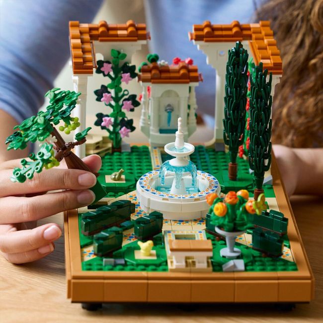 LEGO ICONS GRADINA CU FANTANA 10359 VIVLEGO10359