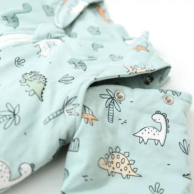 Sac de dormit cu picioruse si maneci, Dino Adventure, 130 cm, 2 Tog - Iarna KDESDPDA13002