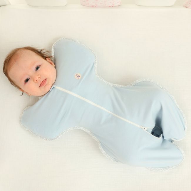 Sac de dormit nou-nascut Swaddle First Sleep Blue Skies, 60 cm, 1.5 tog KDEFSBS015