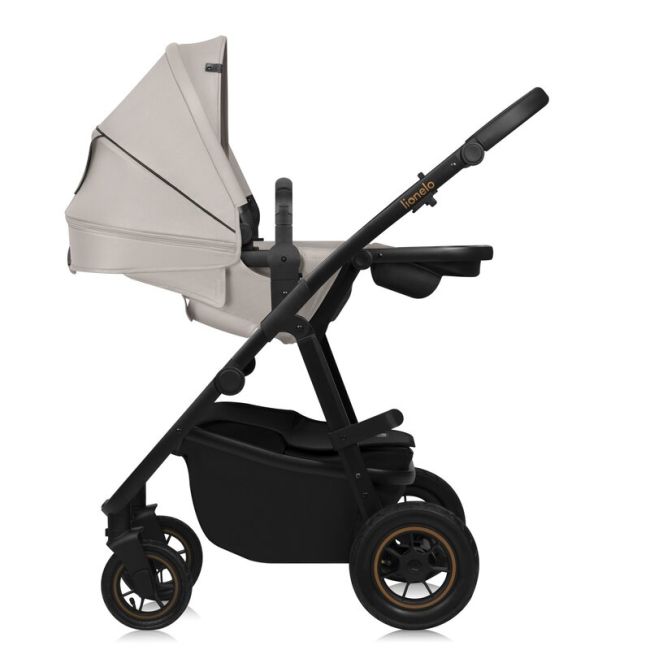 Carucior 2 in 1, Lionelo, Amber Plus, Cadru aluminiu, Cu landou intarit si salteluta moale, Reversibil, Maner ajustabil, Cu accesorii, Cu ventilatie panoramica 3D, Pana la 22 kg, EN1888-1, EN1888-2, EN1466, Bej BYNLO-AMBER_PLUS_2IN1_BEIGE_SAND