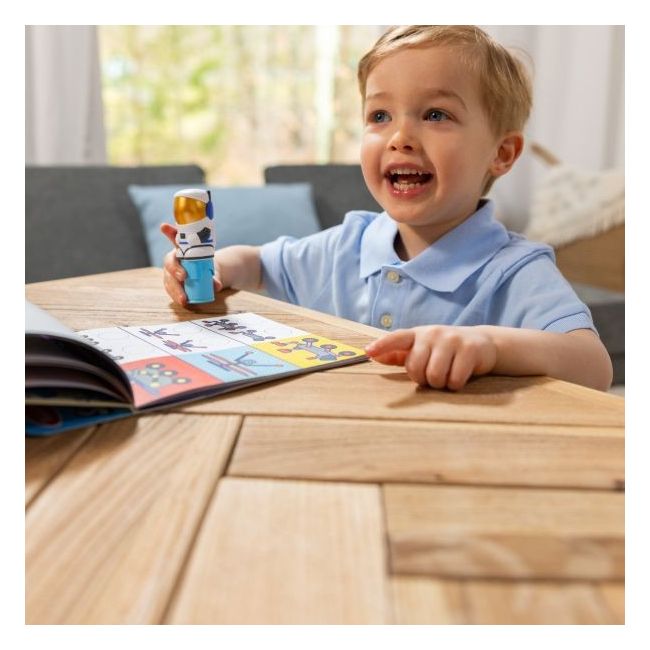 Activitati cu autocolante sticker wow astronaut - okemd50240