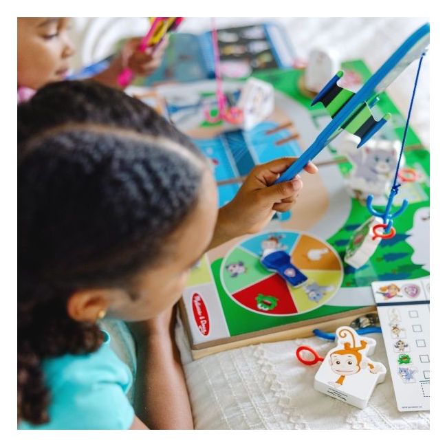 Set de joaca cu activitati spioneaza, gaseste si salveaza paw patrol™, patrula catelusilor - okemd33327