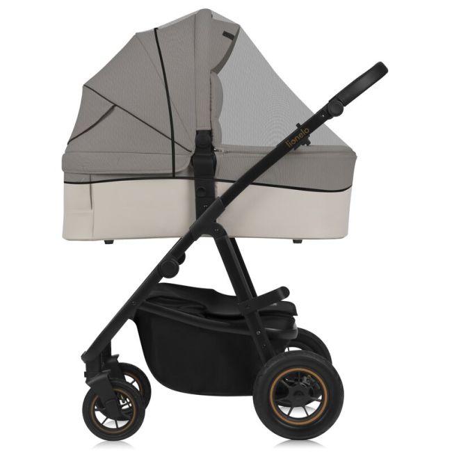 Carucior 3 in 1, Lionelo, Amber Plus, Cadru aluminiu, Cu landou intarit si salteluta moale, Cu scoica auto testata ADAC, Reversibil, Maner ajustabil, Cu accesorii, Cu ventilatie panoramica 3D, Pana la 22 kg, EN1888-1, EN1888-2, EN1466, ECE R129, Bej BYNLO