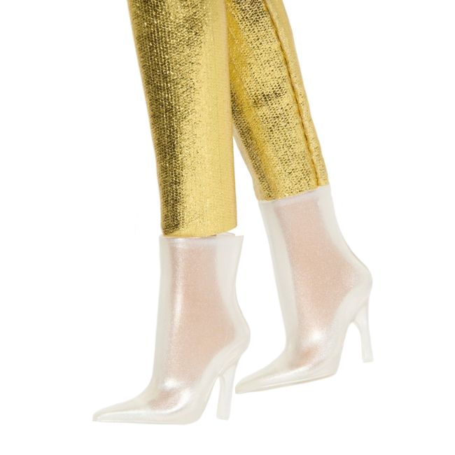 BARBIE PAPUSA BARBIE FASHIONISTAS BLONDA CU SALOPETA AURIE VIVMTHRH19