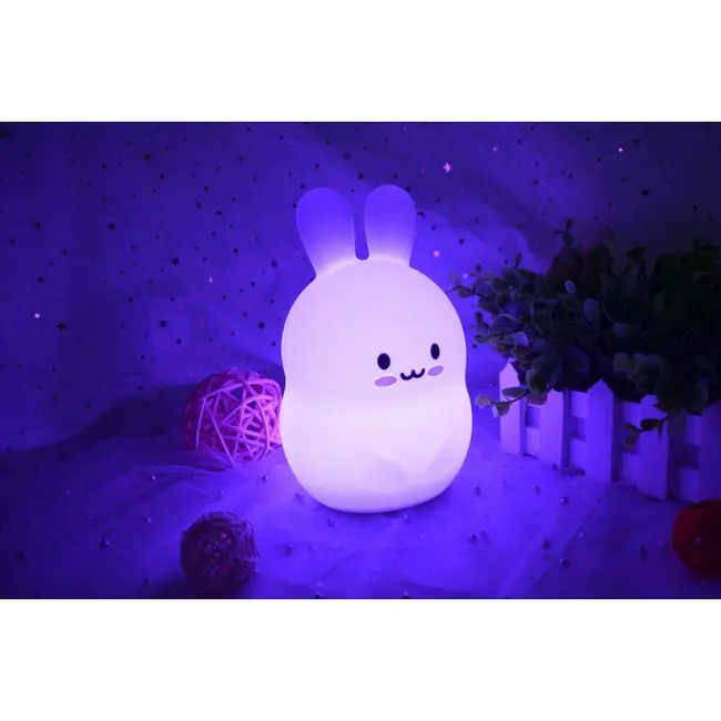 Lampa de veghe, FreeON, Silicon moale, Cu telecomanda si cablu USB, Cu 9 culori diferite si cronometru, Owl BYN84980