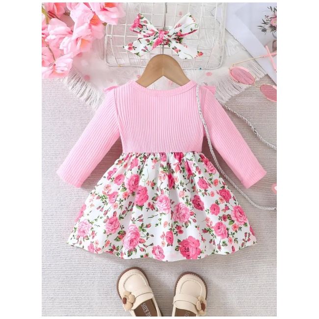 Rochita roz cu imprimeu cu trandafirasi pe fond alb mdtu15-r1