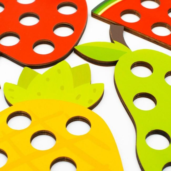 Jucarie Montessori de snuruit, Baby Mix, Dezvolta abilitatile motorii fine, a concentrarii si a rabdarii, Lemn si snur moale din bumbac, 36 luni+, Vegetables and Fruits BYN57339