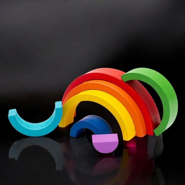 Jucarie pentru stivuire Montessori, Baby Mix, Curcubeu, Stimuleaza abilitatile motorii fine si coordonarea ochi-mana, Din lemn, 7 piese, 36 luni+ BYN57337