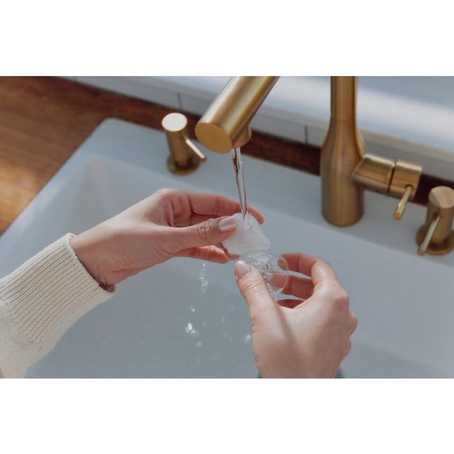 Aspirator nazal, Lionelo, Babyair, Cu forta de aspiratie reglabila in 3 trepte, Usor si portabil, Fara fir, Cu 2 varfuri din silicon, Silentios, 0 luni+, White BYNLOC-BABYAIR