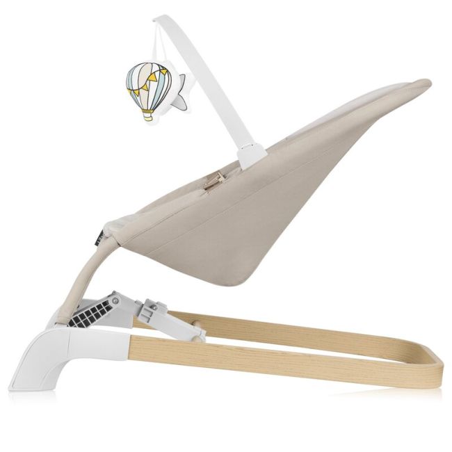 Fotoliu balansoar, Lionelo, Lilac, Cu arcada cu jucarii, Ergonomic, Reglare spatar in 3 pozitii, Pernuta moale invelita in tesatura de bambus, Pliabil, 0-6 luni, Bej BYNLO-LILAC_BEIGE_SAND
