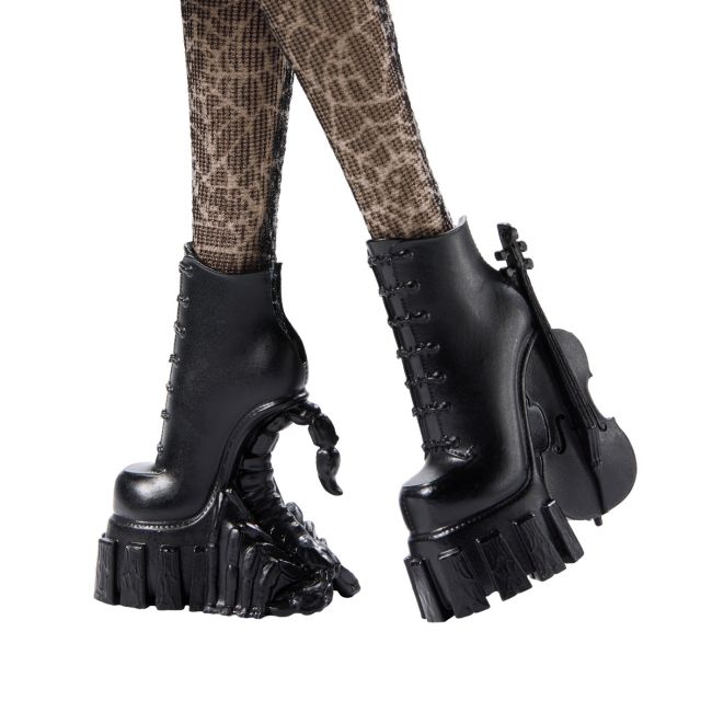 MONSTER HIGH WEDNESDAY PAPUSA WEDNESDAY VIVMTHXJ04