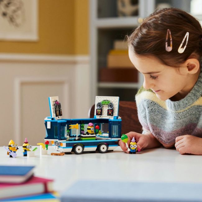 LEGO DESPICABLE ME4 AUTOBUZUL DE PETRECERE AL MINIONILOR 75581 VIVLEGO75581