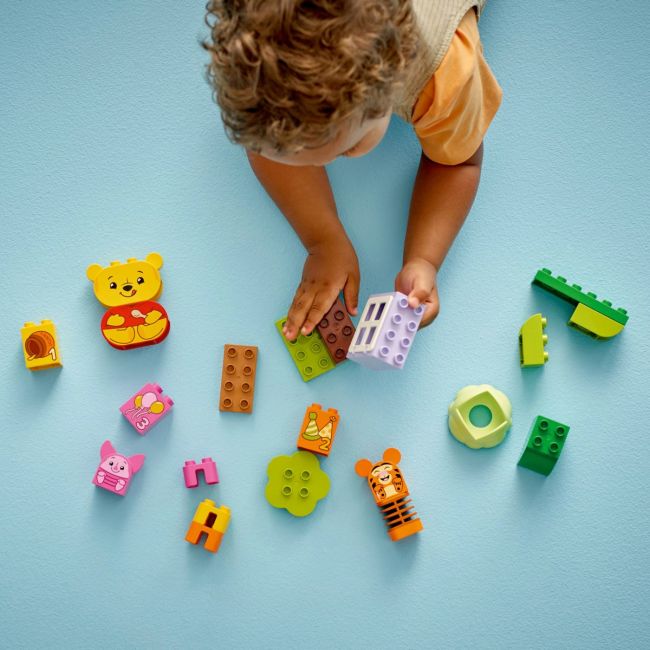 LEGO DUPLO PETRECEREA DE ZIUA DE NASTERE A LUI WINNIE DE PLUS 10457 VIVLEGO10457