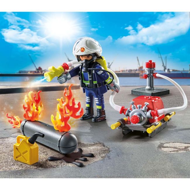 Playmobil - Pompier Playmobil cu pompa de apa ARTPM71826