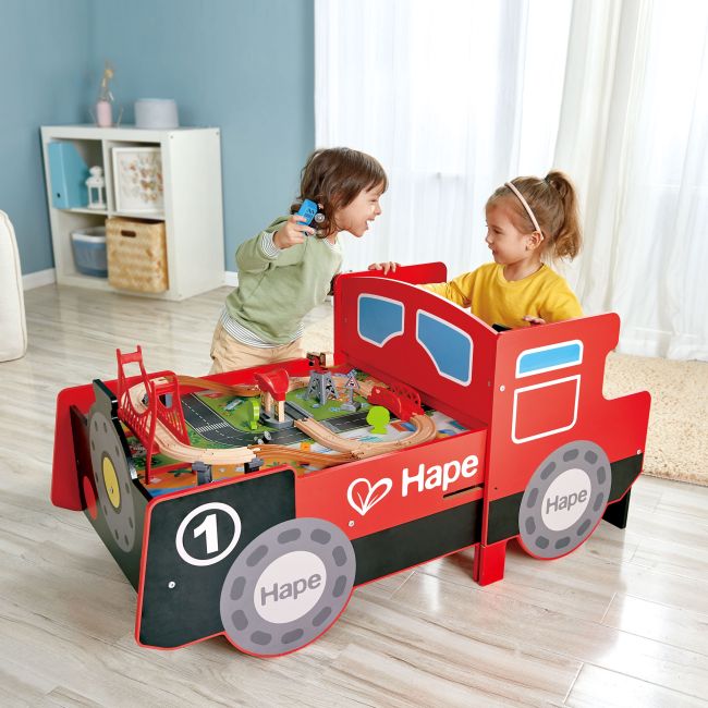 Jucarie din lemn - Masa cu cale ferata, in forma de locomotiva (32 piese)