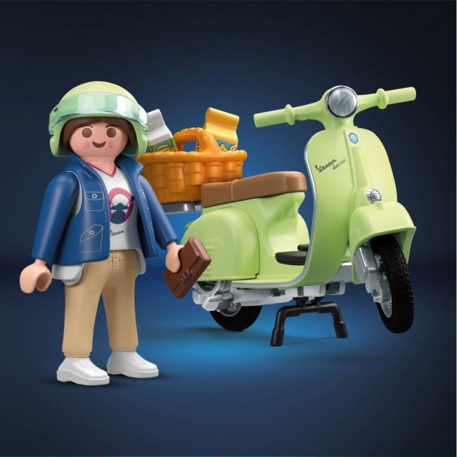 Playmobil - Vespa verde cu o femeie ARTPM71621