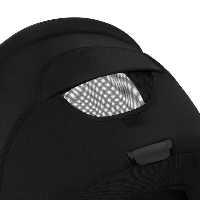 Carucior 3 in 1, Lionelo, Meril, Cu landou de dimensiune XL, Reversibil, Cu scoica auto testata ADAC, Cu accesorii, Pana la 22 kg, Conform cu EN1888-1 EN1888-2, EN1466, Negru BYNLO-MERIL_3IN1_BLACK_ONYX