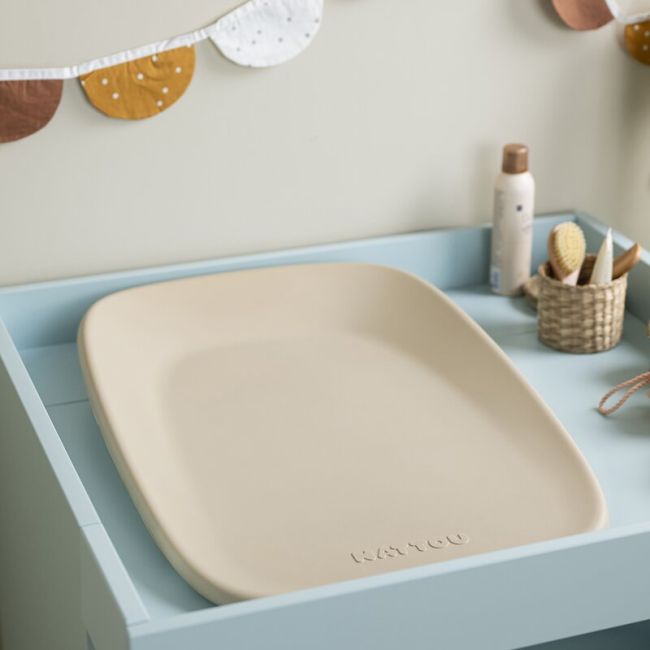 Saltea de infasat, Nattou, Softy, Moale, Utilizabil si fara husa, Design ergonomic, Spuma PU, 70x50x10 cm, Fara BPA, 0 luni+, Beige BYN145060