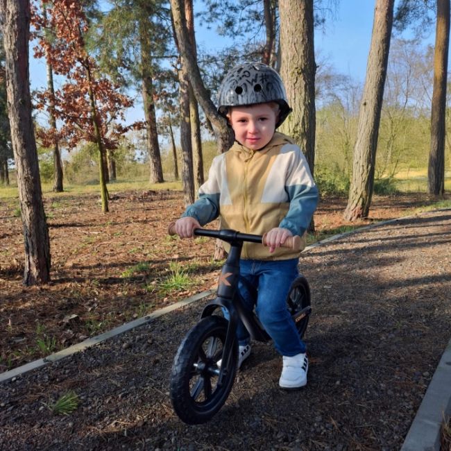 Bicicleta fara pedale, cadru magneziu, roti eva, kidwell vito - negru edeedirobivit02a0