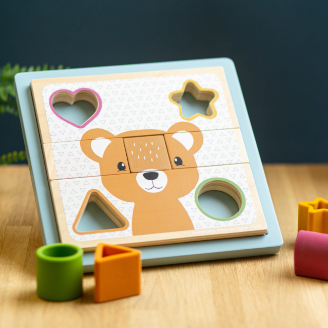 Puzzle cu sortator forme - animalute