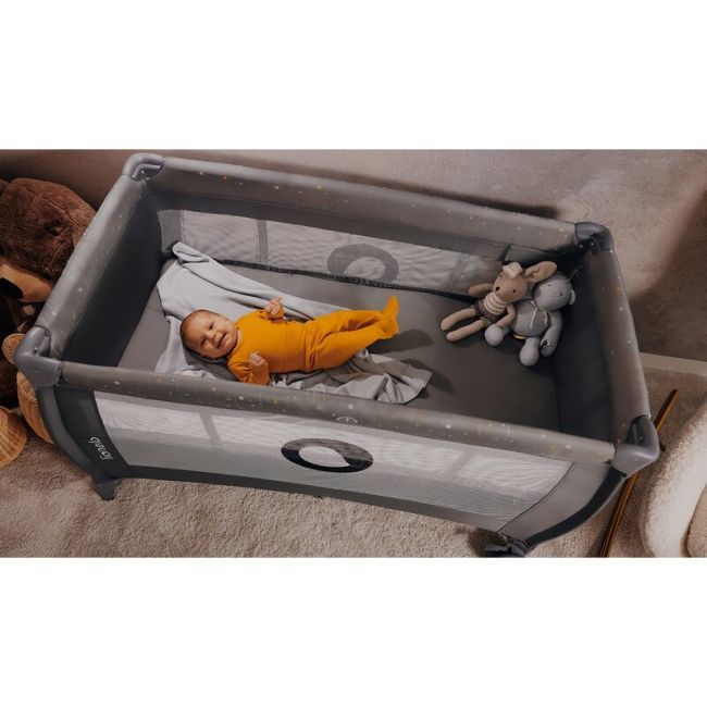 Patut pliant, Lionelo, Stefi Plus, Cu doua nivele, Cu intrare laterala cu fermoar, 2 roti, 120 x 60 cm, Conform cu standardul european de securitate EN 716, Bej BYNLO-STEFI_PLUS_BEIGE_CAPPUCCINO