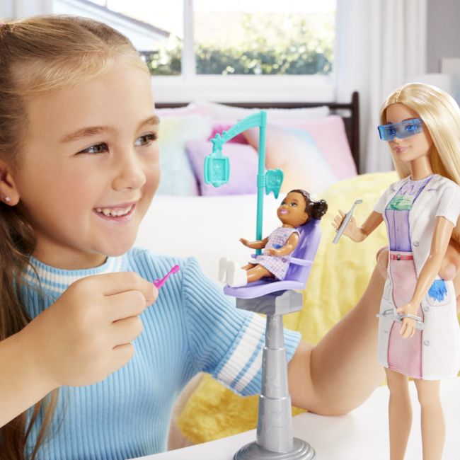 BARBIE SET DE JOACA PAPUSA BARBIE BLONDA FACE CARIERA STOMATOLOG VIVMTJCR71_JCR74