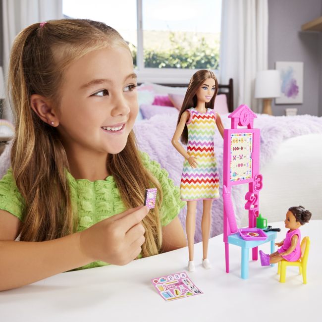 BARBIE SET DE JOACA PAPUSA BARBIE SATENA FACE CARIERA PROFESOARA VIVMTJCR71_JCR76