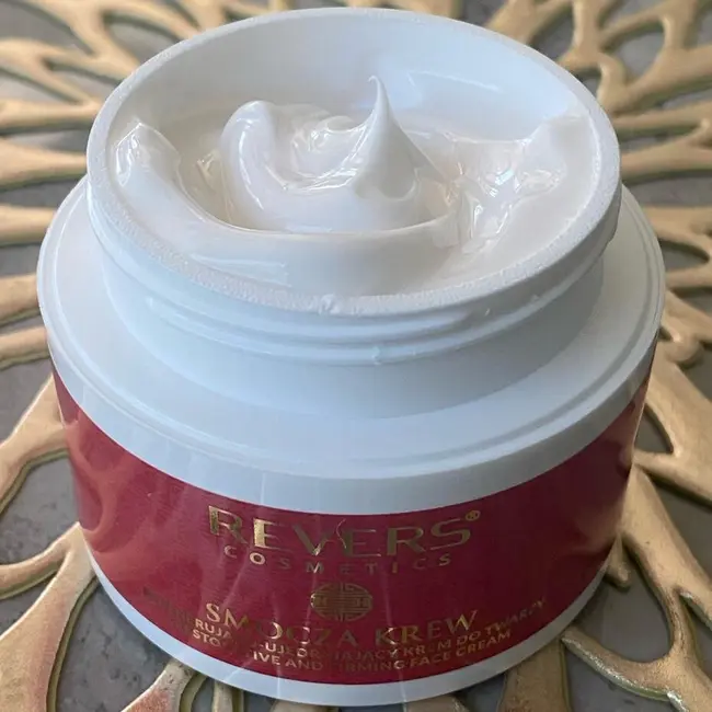 Crema de fata regeneranta Dragon's Blood 50ml