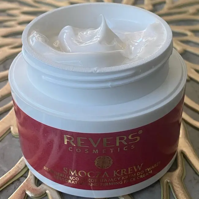 Crema de fata regeneranta Dragon's Blood 50ml