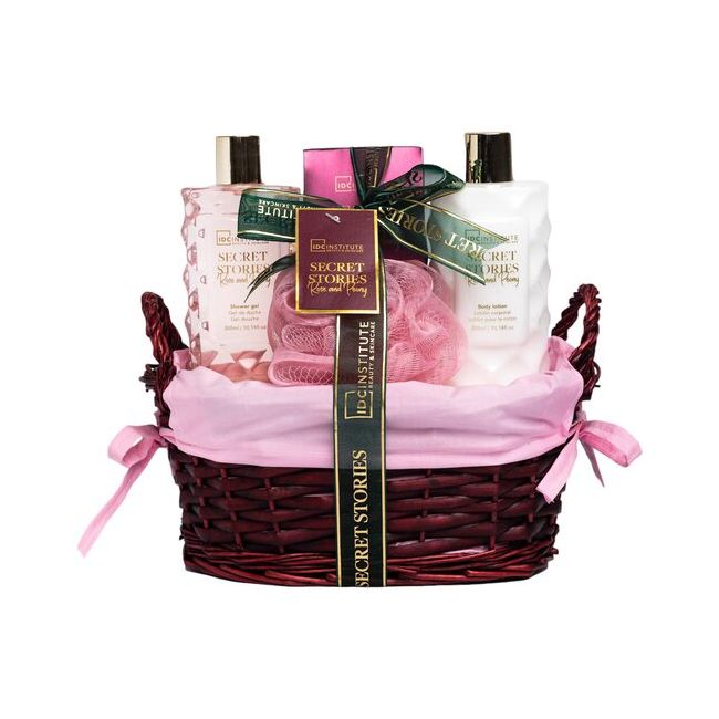 Cos cu 4 produse de ingrijire Trandafir si Bujor Secret Stories, IDC Institute 44081, 750 ml