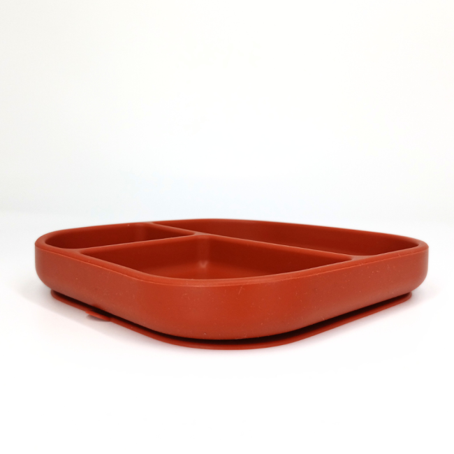 Farfurie patrata din silicon compartimentata, Coccorito, Red