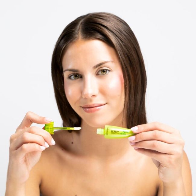 Gloss de buze hidratant si nutritiv cu Aloe Vera, 90192, IDC Institute, 9.4ml