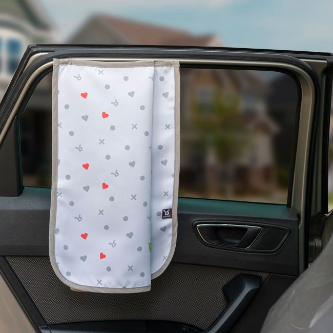 Parasolar auto Benbat cu prindere magnetica