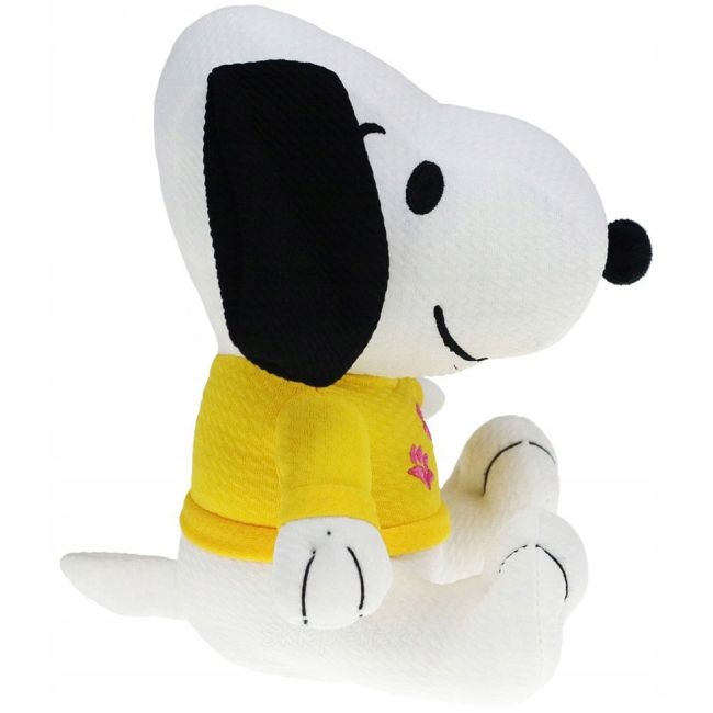 Jucarie din material textil elastic Snoopy cu bluza galbena, 32 cm (asezat)