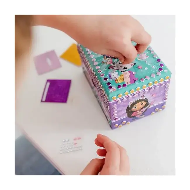 Decoreaza cutia cu bijuterii - gabby's dollhouse