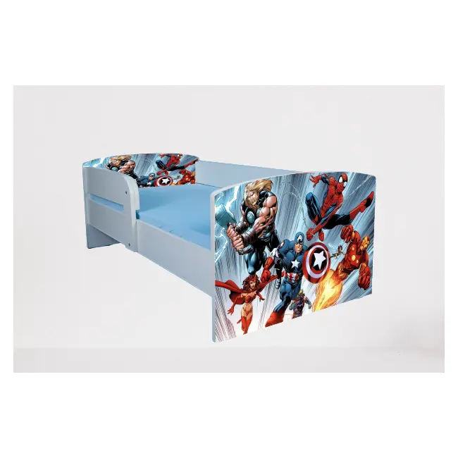 Pat pentru baieti Avengers cu Protectii laterale, cu Saltea SafeNest 140x70 Cm, 2-8 Ani  Ptv7583