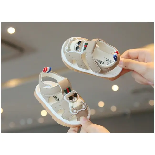 Sandalute crem cu piuitoare - cool bear mb2025su18-1-bo1