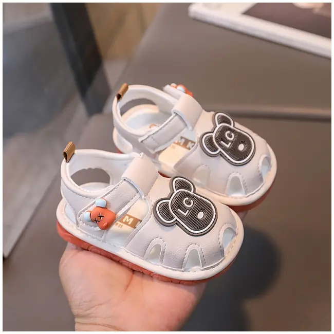 Sandalute ivoire cu piuitoare - ursulet lc md2025su08-3-s1