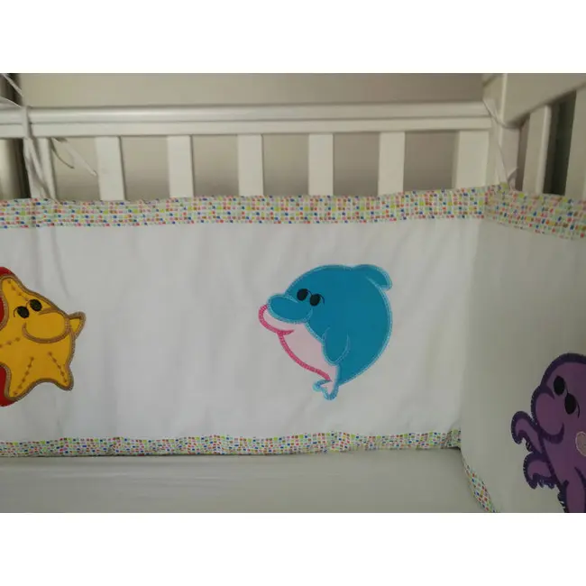 Protectii patut lemn bebelusi cu Animale acvatice brodate KDESPBAA60