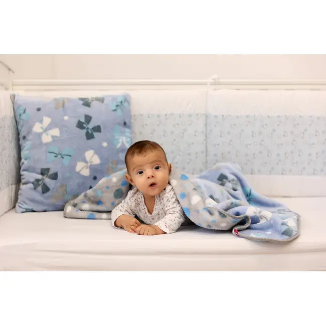 Paturica pufoasa de plus,  2 fete, bleu cu fundite, gri cu buline, 120x150 cm KDEPP2BG120150