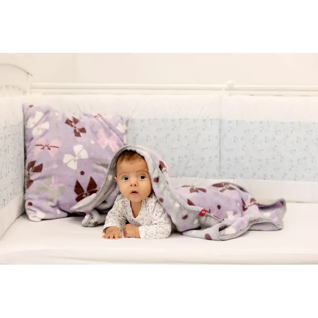 Paturica pufoasa de plus, 2 fete, mov cu fundite, gri cu buline, 75x75 cm KDEPP2MG7575