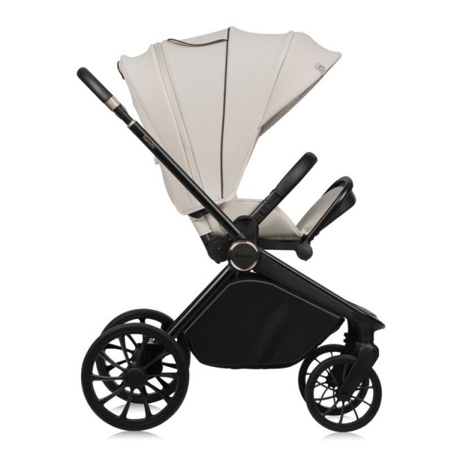Carucior 2 in 1, Lionelo, Mika Plus, Cadru din aluminiu, Cu landou intarit si salteluta moale, Reversibil, Cu sistem de ventilatie 3D, Cu accesorii, Pana la 22 kg, Conform cu EN1888-1 EN1888-2, EN1466, Bej BYNLO-MIKA_PLUS_2IN1_BEIGE_SAND
