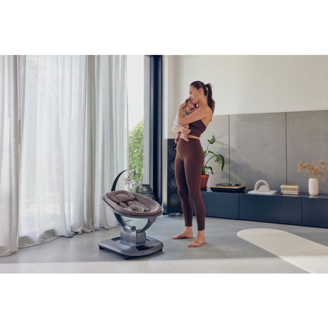 Balansoar si sezlong, Lionelo, Blossom, 5 melodii, 5 moduri de balansare, Cu jucarii, Husa respirabila, 60% bambus, Cu telecomanda, Reglare pozitie scaun pentru somn, Pana la 9 kg, Mov BYNLO-BLOSSOM_PINK_MAUVE