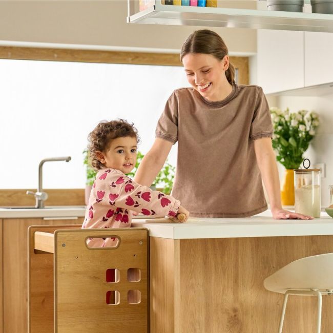Turn de invatare Montessori, Lionelo, Cass, Functie de raft pentru carti, Pana la 30 kg, 12 luni - 6 ani, Din MDF si furnir, 3 trepte de inaltime, Alb BYNLO-CASS_WHITE