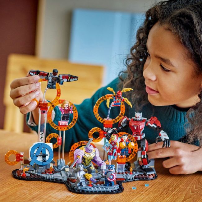 LEGO SUPER HEROES RAZBUNATORII SFARSITUL JOCULUI BATALIA FINALA 76323 VIVLEGO76323