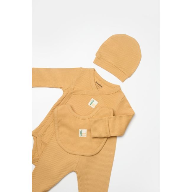 Set 4 piese:body, pantaloni, baveta si caciulita Bamboo, maro, BabyCosy, 50% bumbac+50%bambus (Marime: 6-9 luni) JEMBC-CSYB9009-6
