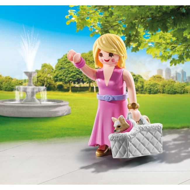 Playmobil - Figurina trendy cu animalut de colectie caine Chihuahua ARTPM71737