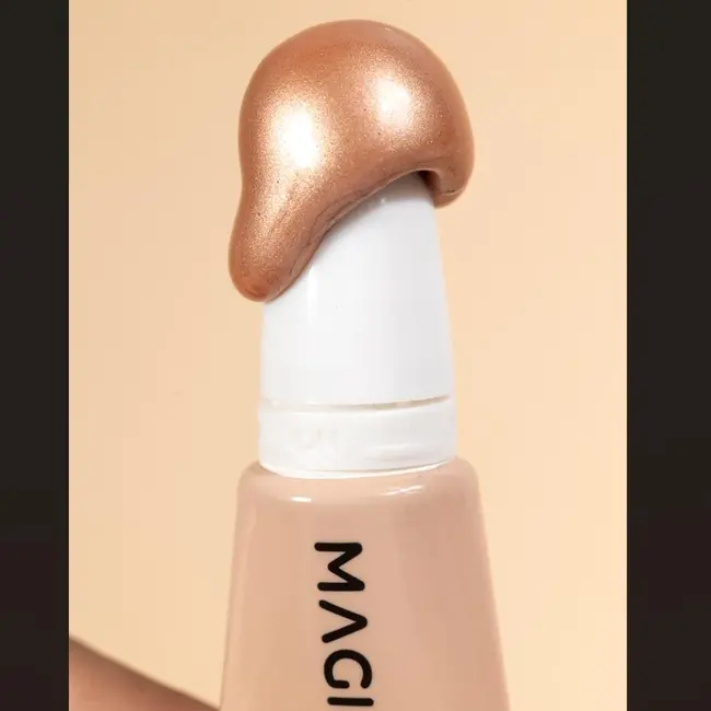 Iluminator cu aplicator Razzle Glow, 56050, 11 ml, Magic Studio