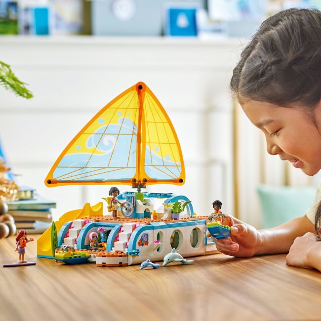 LEGO FRIENDS CALATORIA AVENTUROASA CU BARCA 42664 VIVLEGO42664