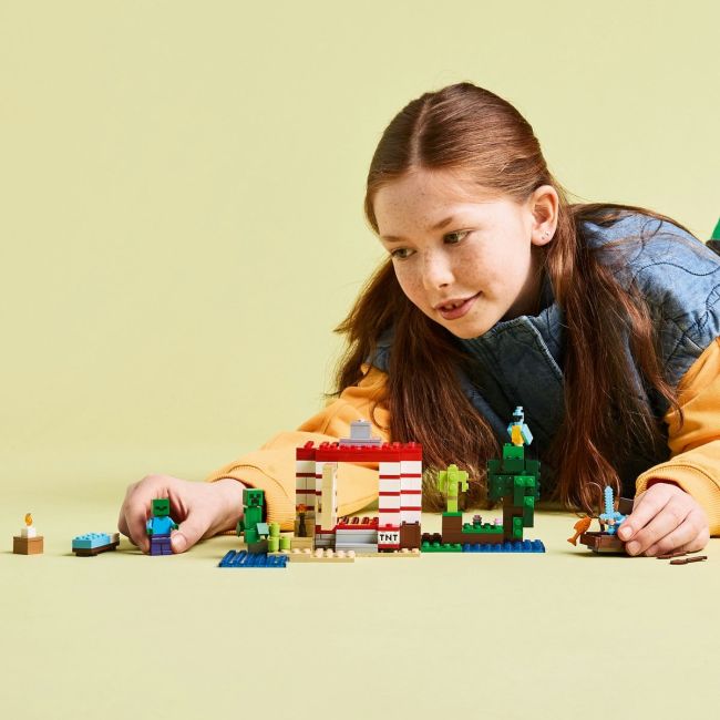 LEGO MINECRAFT CASA TNT DIN JUNGLA 21275 VIVLEGO21275